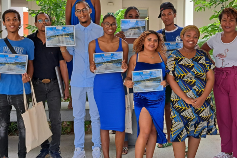 Jeunes de Boost Insertion