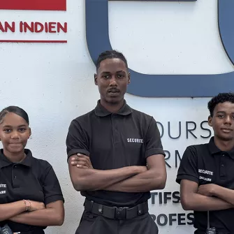 Elèves du lycée professionnel Saint-François-Xavier d'Apprentis d'Auteuil Océan Indien